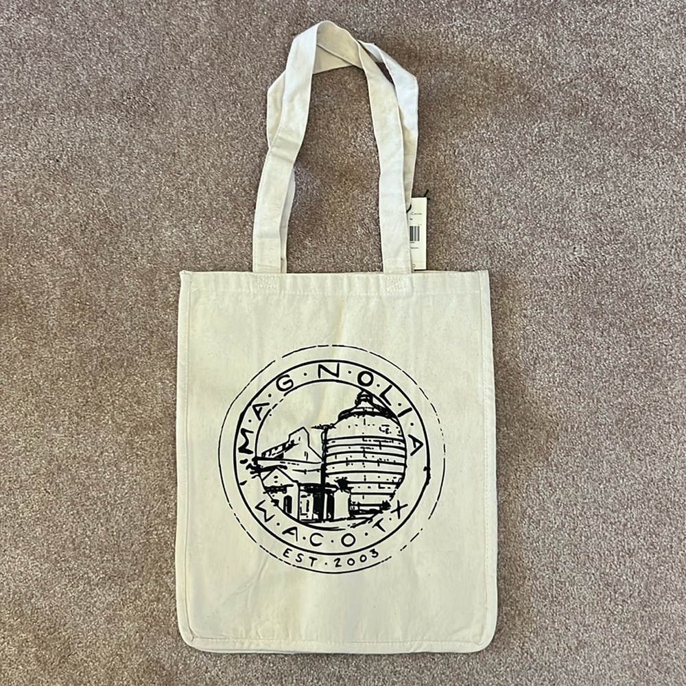 Magnolia tote bag